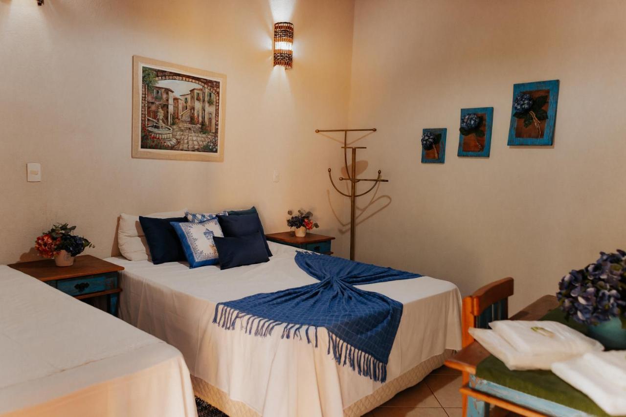 Hotel Pousada Chale Das Flores Сертанзинью Экстерьер фото
