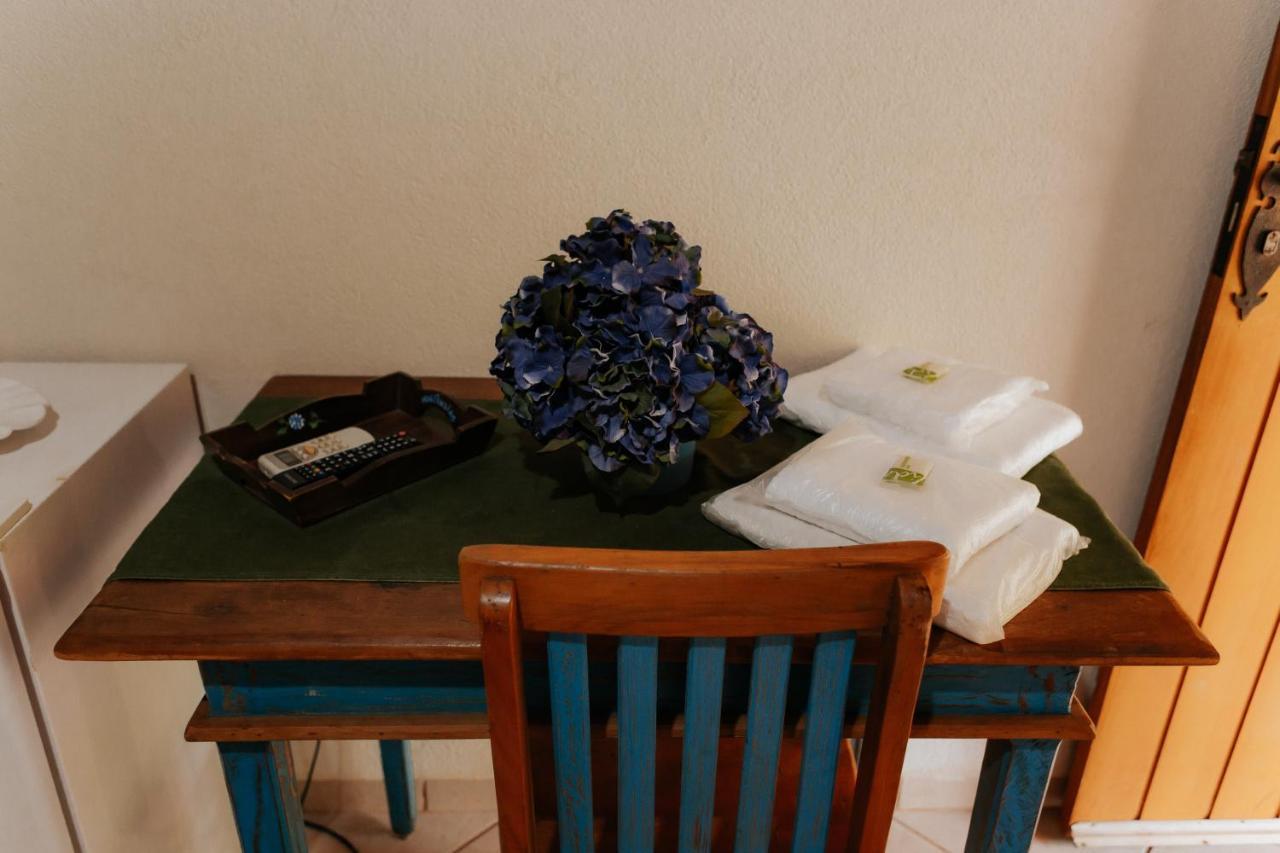 Hotel Pousada Chale Das Flores Сертанзинью Экстерьер фото