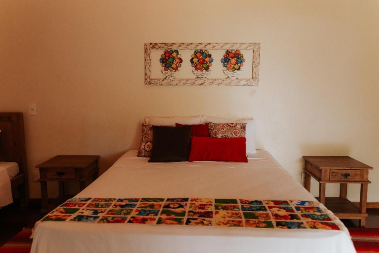 Hotel Pousada Chale Das Flores Сертанзинью Экстерьер фото