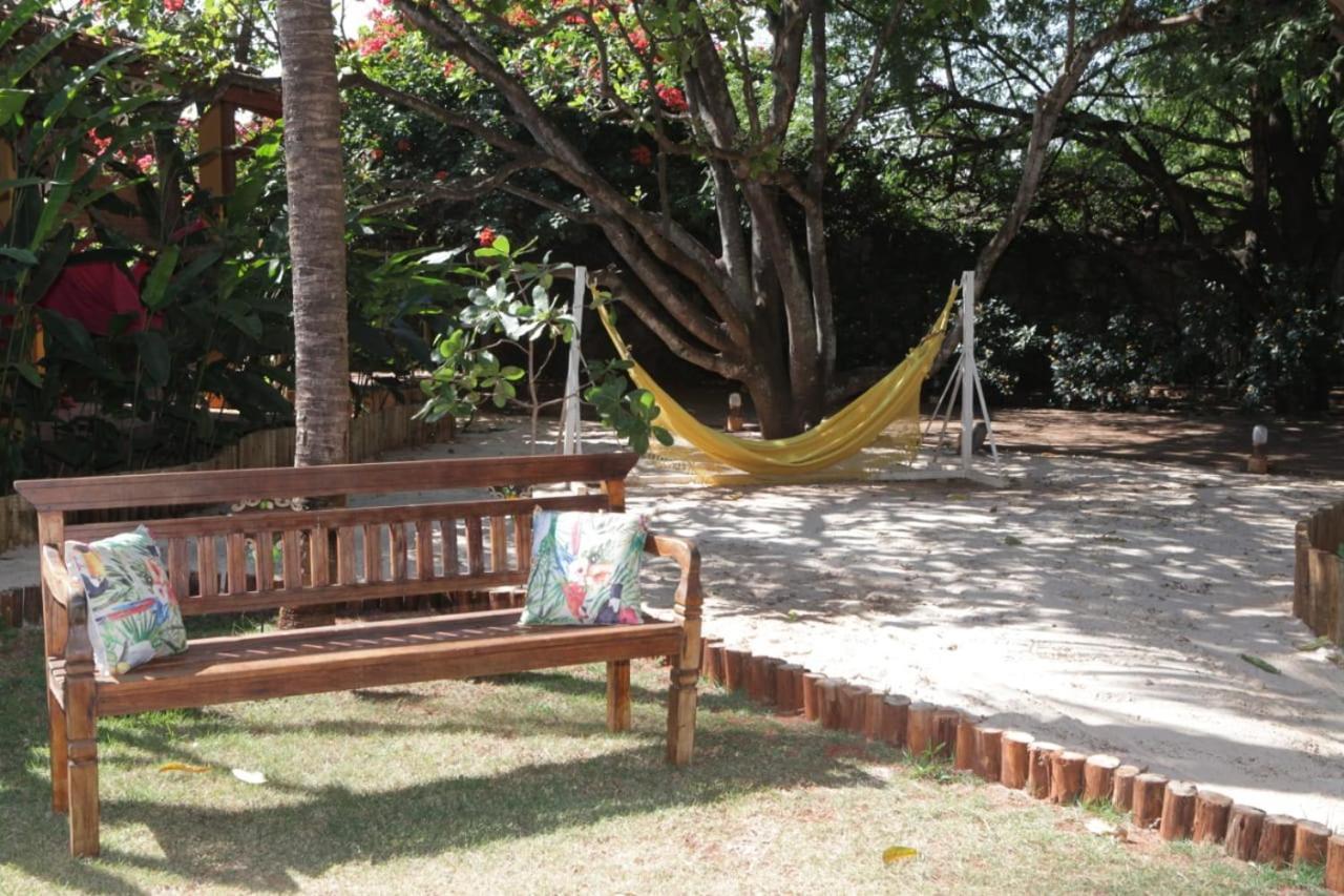 Hotel Pousada Chale Das Flores Сертанзинью Экстерьер фото